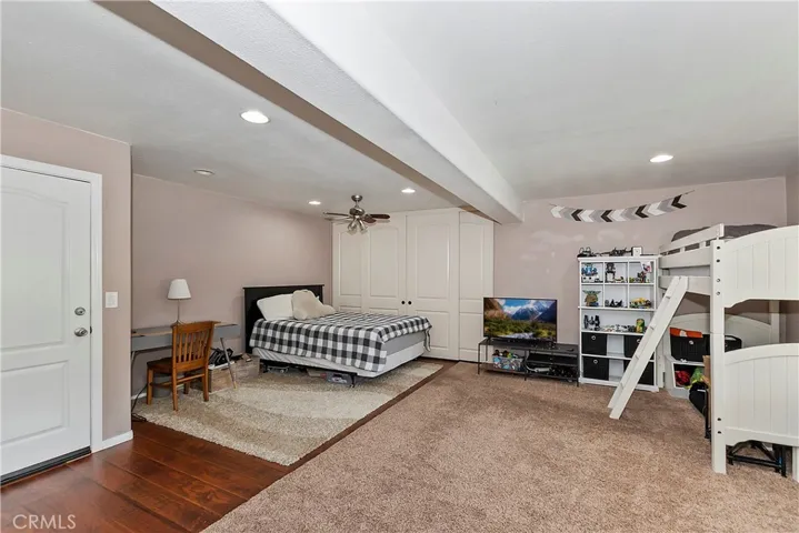 22358 Glenwood Drive, Crestline, California 92325