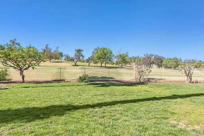 1993 Cloverleaf Court, Vista, California 92081