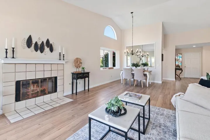 1993 Cloverleaf Court, Vista, California 92081