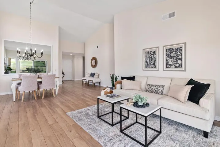 1993 Cloverleaf Court, Vista, California 92081