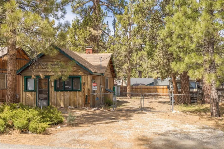 541 Elysian Boulevard, Big Bear City, California 92314