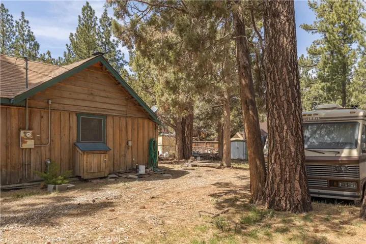 541 Elysian Boulevard, Big Bear City, California 92314