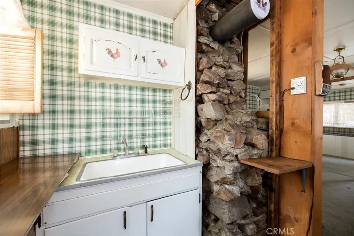 541 Elysian Boulevard, Big Bear City, California 92314