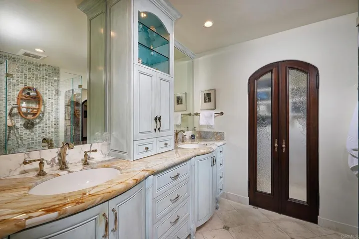 350 Punta Baja, Solana Beach, California 92075