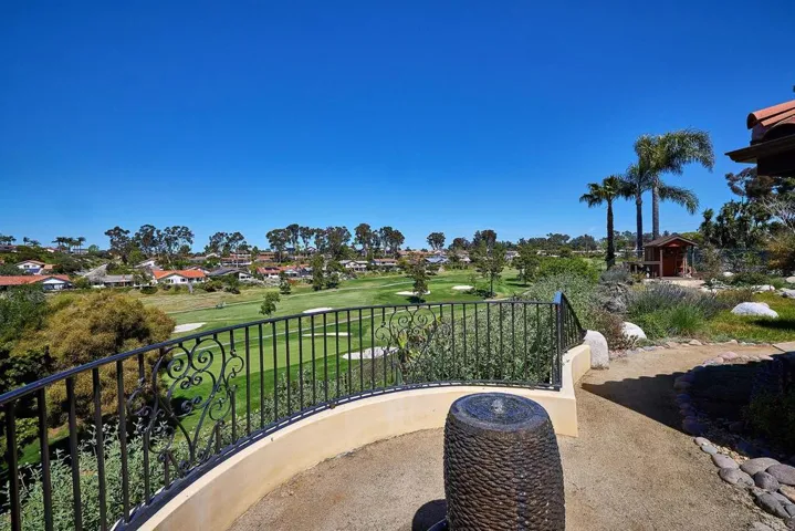 350 Punta Baja, Solana Beach, California 92075