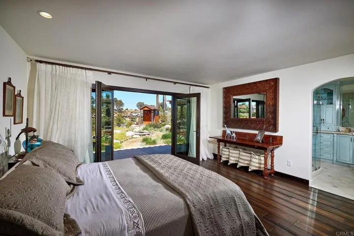350 Punta Baja, Solana Beach, California 92075