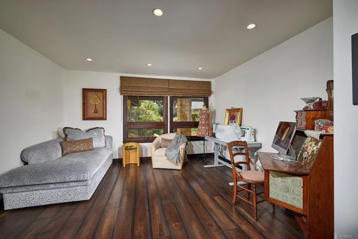 350 Punta Baja, Solana Beach, California 92075