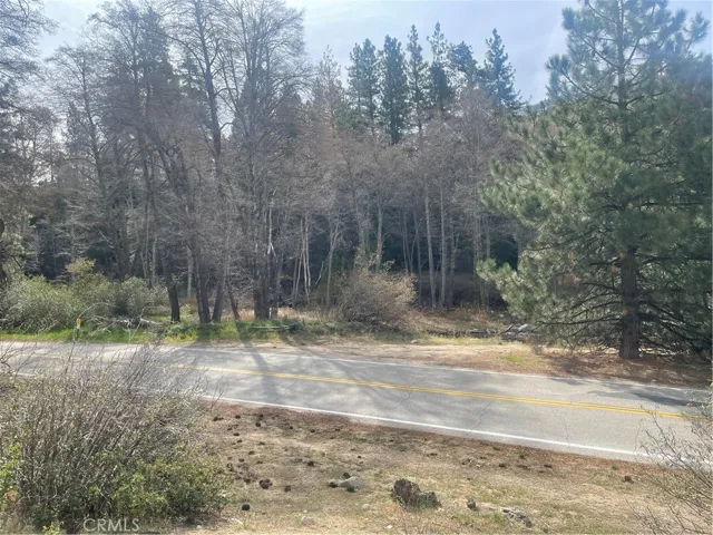 69 Seven Oaks Trail, Angelus Oaks, California 92305