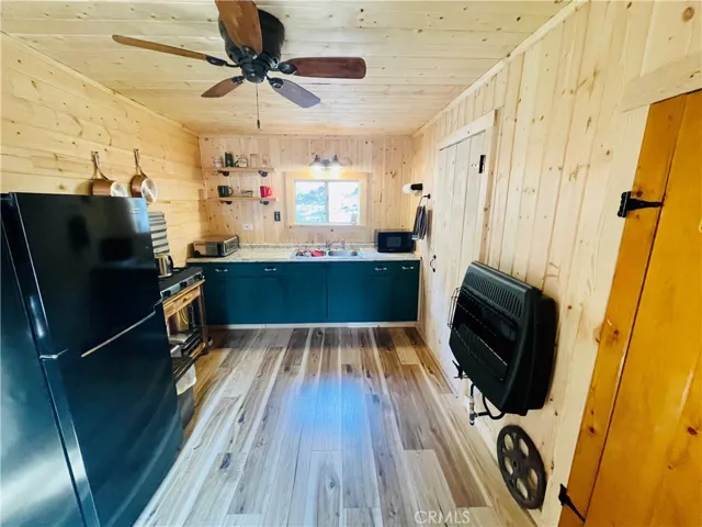 69 Seven Oaks Trail, Angelus Oaks, California 92305