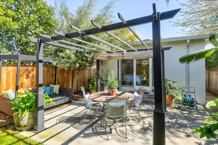 2010 Madison Avenue, Redwood City, California 94061