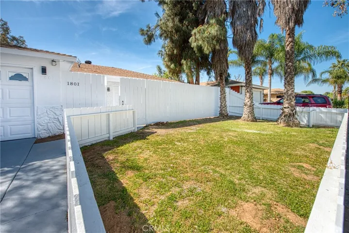 1801 W Gettysburg Avenue, Fresno, California 93705