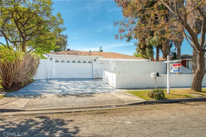 1801 W Gettysburg Avenue, Fresno, California 93705