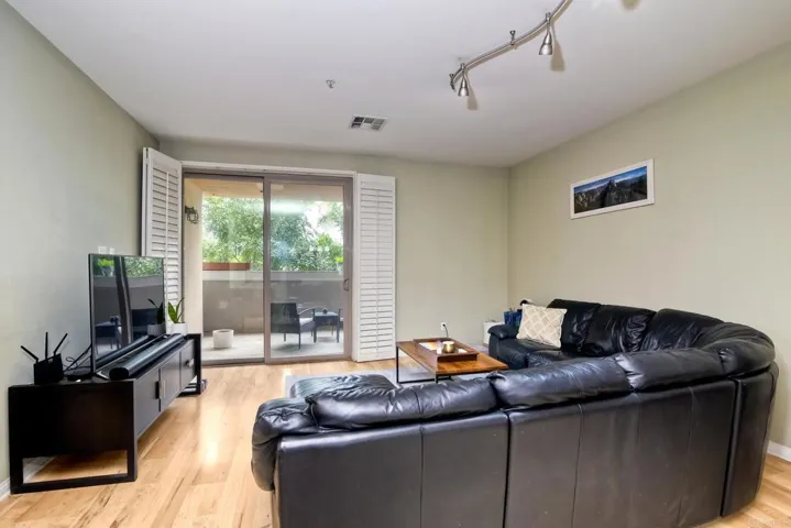 3857 Pell Place 202, San Diego, California 92130
