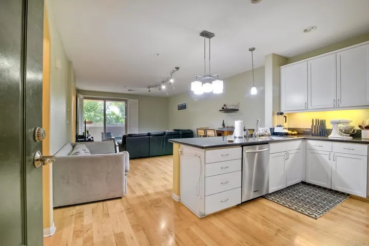 3857 Pell Place 202, San Diego, California 92130