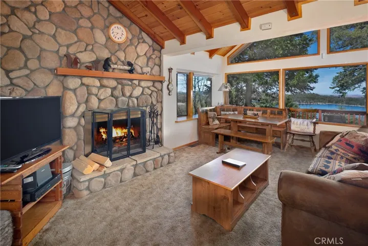 524 Sunderland Court, Lake Arrowhead, California 92352