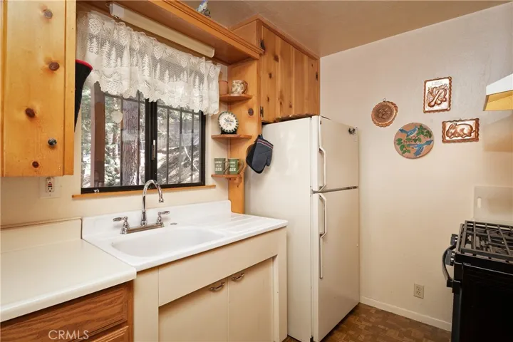 524 Sunderland Court, Lake Arrowhead, California 92352