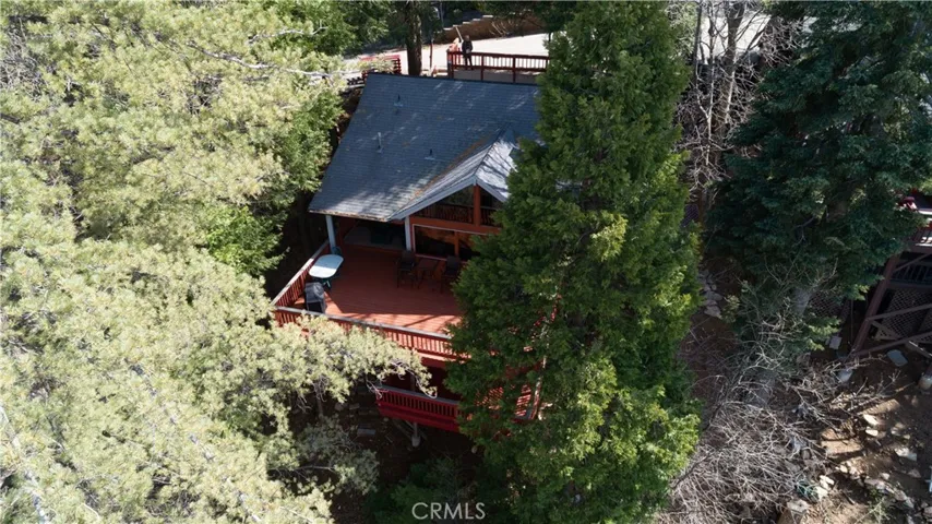 524 Sunderland Court, Lake Arrowhead, California 92352