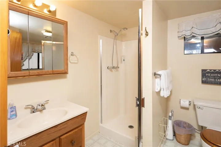 524 Sunderland Court, Lake Arrowhead, California 92352