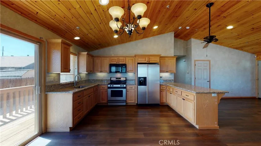 2192 7th Lane, Big Bear City, California 92314