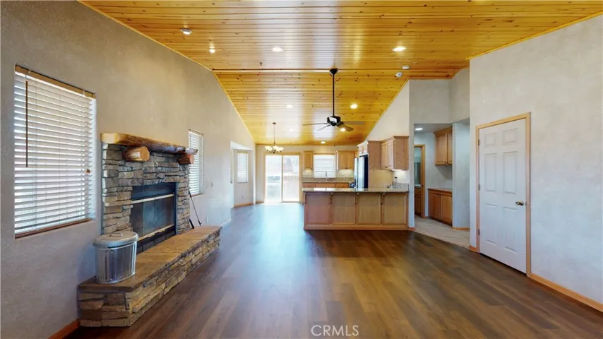 2192 7th Lane, Big Bear City, California 92314