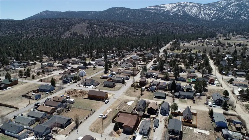 2192 7th Lane, Big Bear City, California 92314
