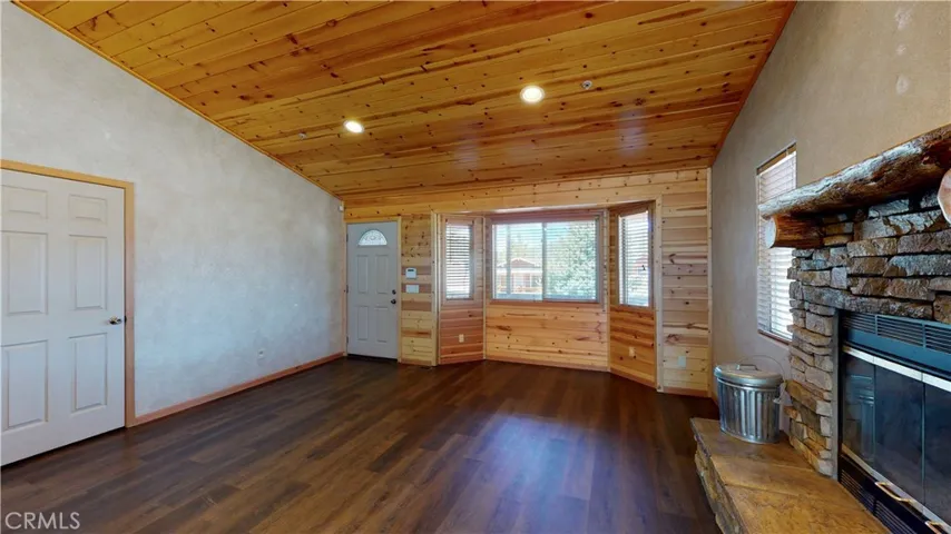2192 7th Lane, Big Bear City, California 92314