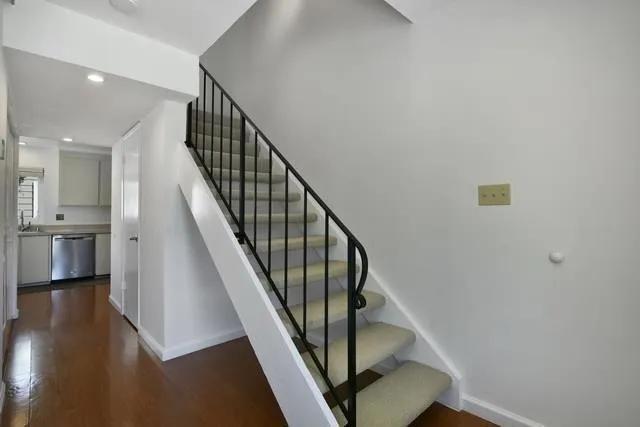 825 Peary Lane, Foster City, California 94404