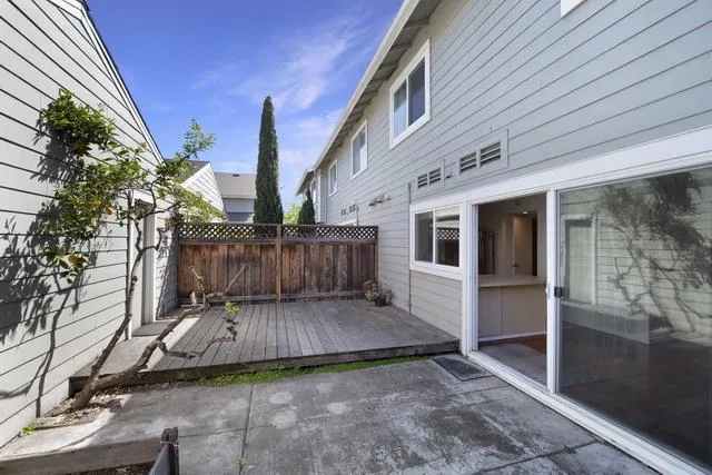 825 Peary Lane, Foster City, California 94404