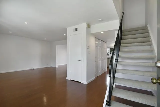 825 Peary Lane, Foster City, California 94404