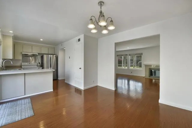 825 Peary Lane, Foster City, California 94404