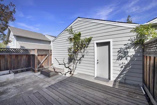 825 Peary Lane, Foster City, California 94404