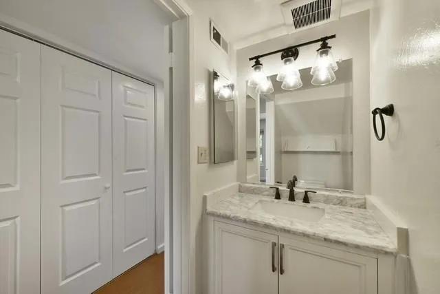 825 Peary Lane, Foster City, California 94404