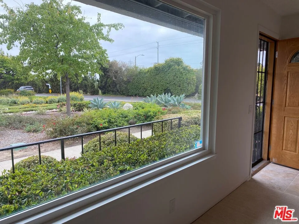 3501 Pear Blossom Avenue, Oceanside, California 92057 home-pic-10