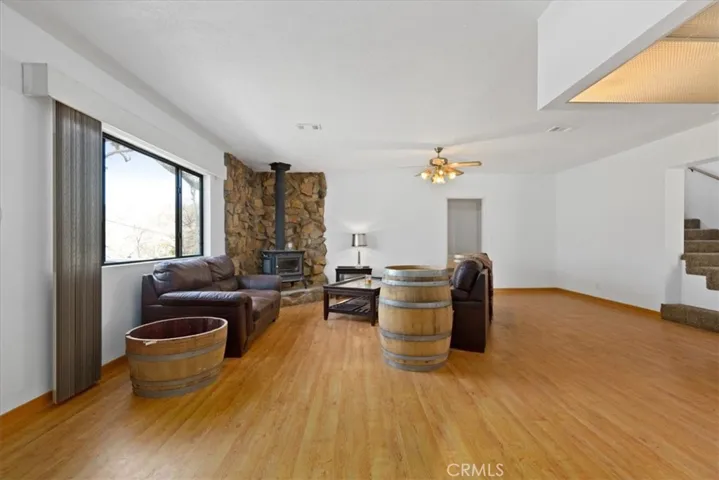 17895 Alps Drive, Tehachapi, California 93561