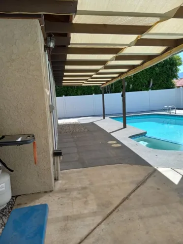Pool (2)