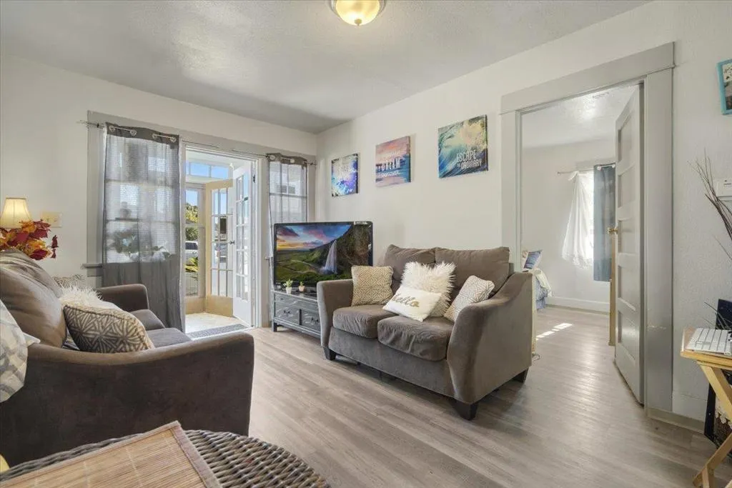 309 Jefferson Street, Watsonville, California 95076 home-pic-4