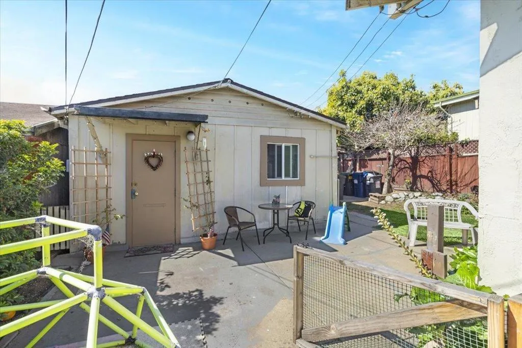 309 Jefferson Street, Watsonville, California 95076 home-pic-10