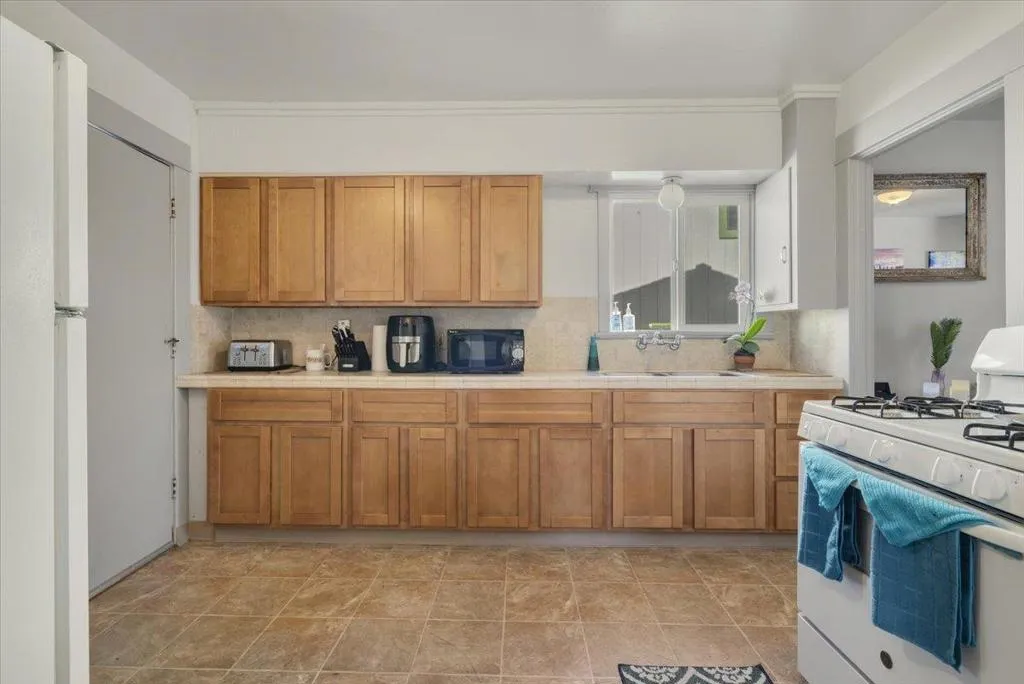 309 Jefferson Street, Watsonville, California 95076 home-pic-6
