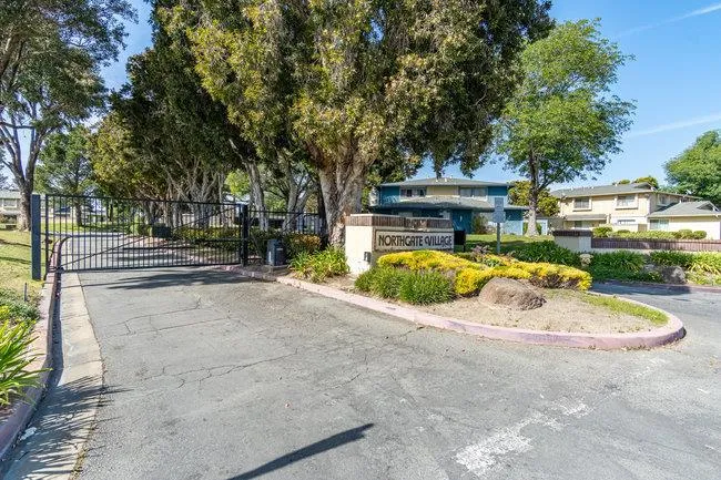 1883 Cherokee Drive 3, Salinas, California 93906