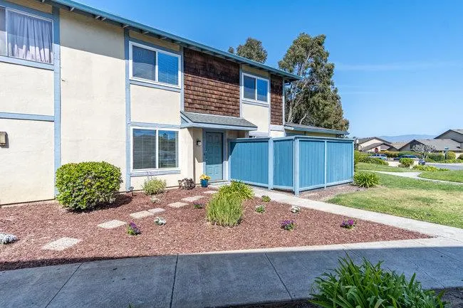 1883 Cherokee Drive 3, Salinas, California 93906