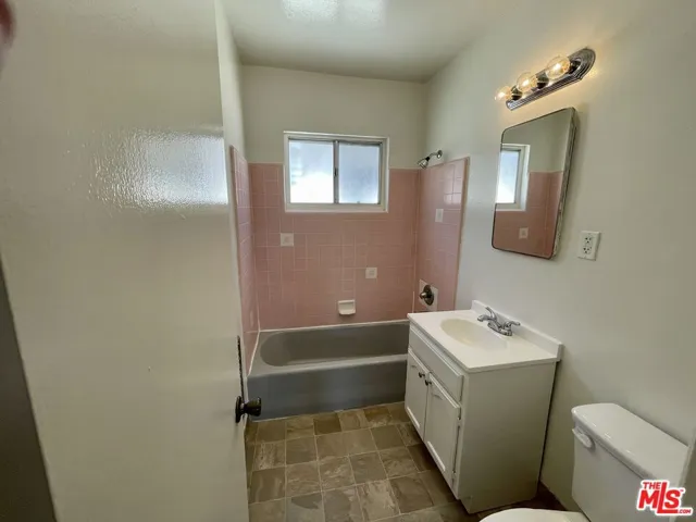 10303 Palms Boulevard 6, Los Angeles, California 90034