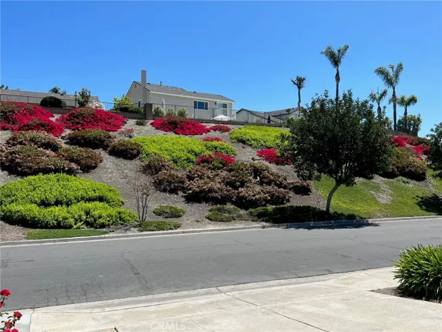 27941 Faroles, Mission Viejo, California 92692