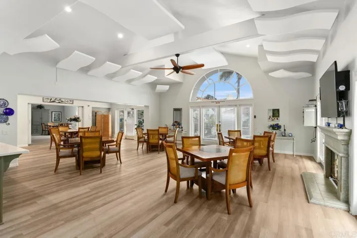 3325 Genoa Way 104, Oceanside, California 92056