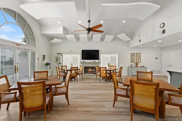 3325 Genoa Way 104, Oceanside, California 92056