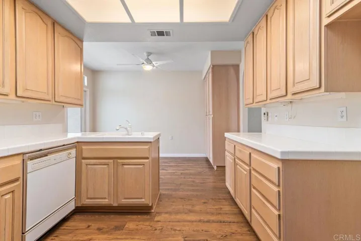 3325 Genoa Way 104, Oceanside, California 92056