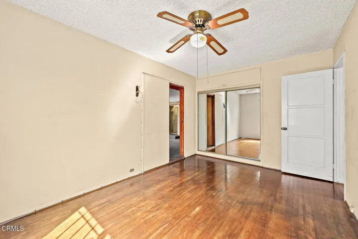 bedroom2