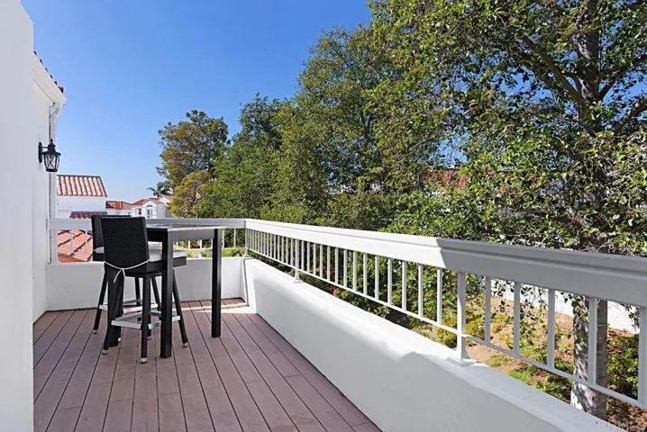 4962 Lerkas Way, Oceanside, California 92056