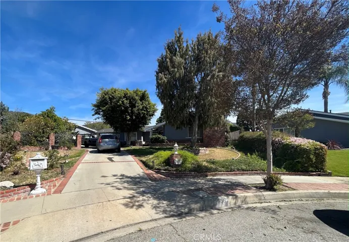 656 Crestview Drive, Glendora, California 91741