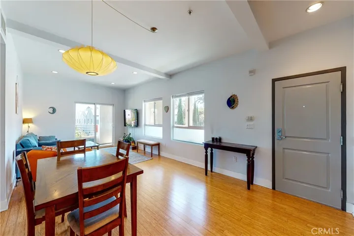 Entry & Dining