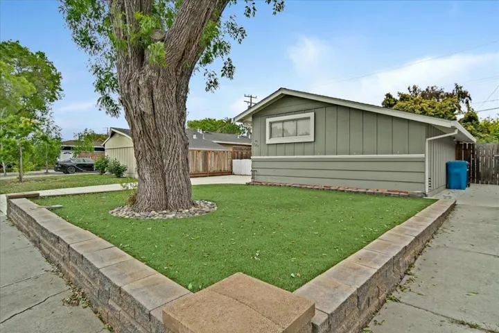 2204 Monterey Avenue, Santa Clara, California 95051
